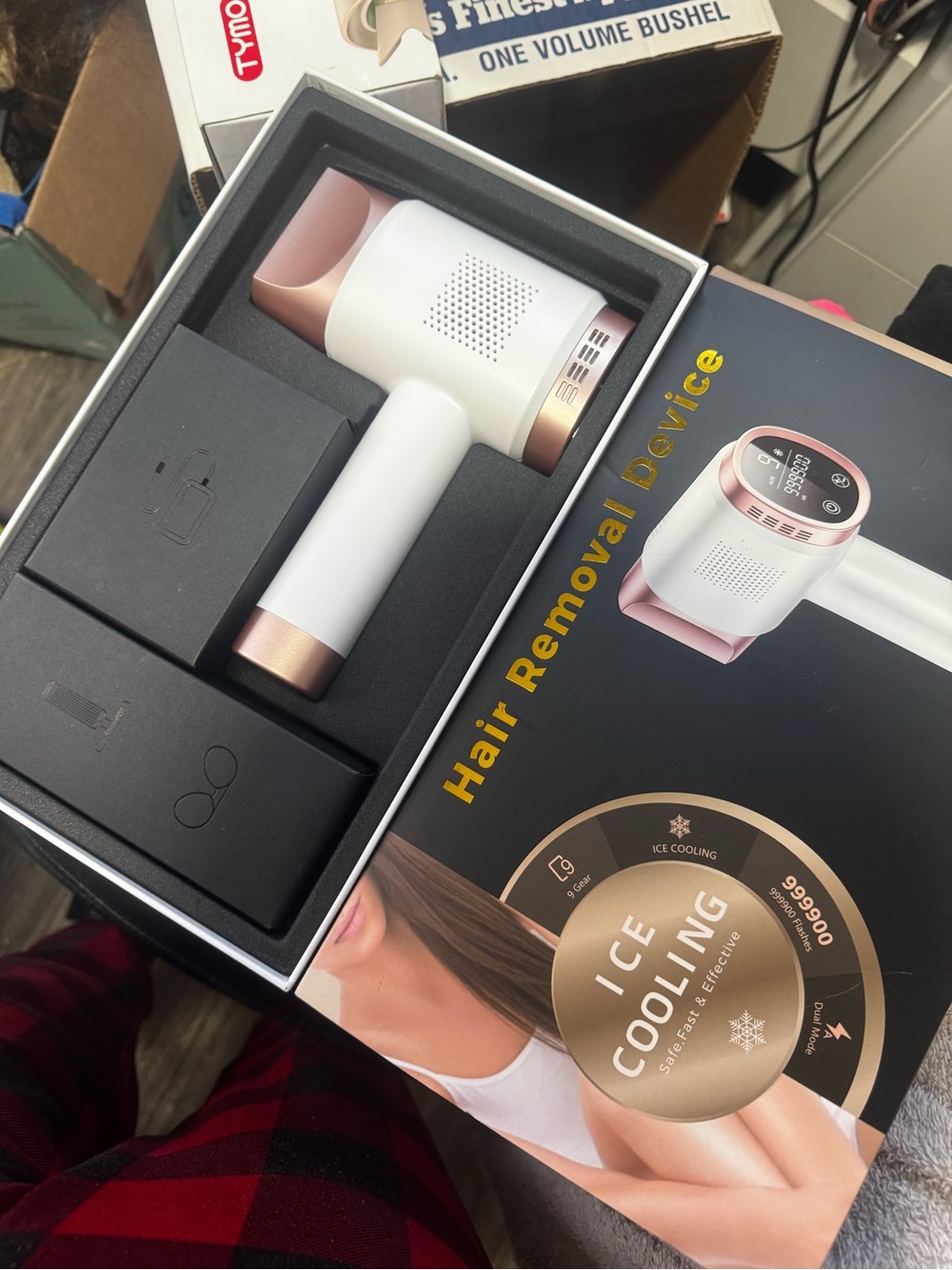 Portable Ice Cooling Hair Removal Device - White & Rose Gold